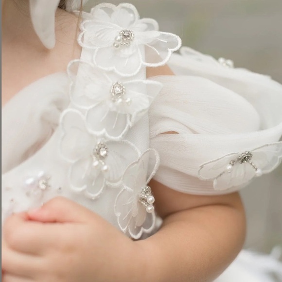 Petite Maison 2T Constanza White Dress with Champagne Bow - Picture 7 of 9